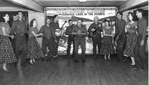 22 Lake Ozarks Square Dance Team