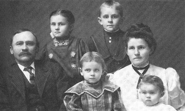 03 E.A. Becker Family