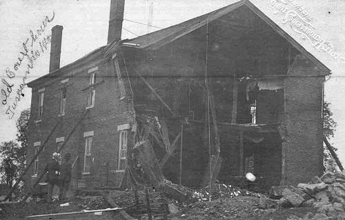 28 Second Courthouse being Remodeled - 1909