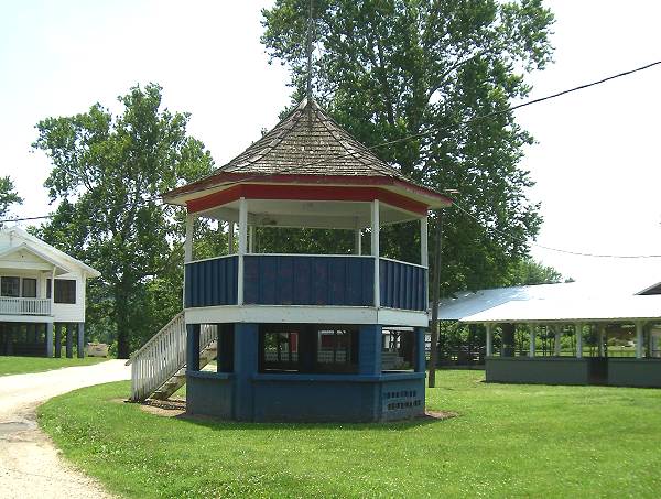 05 Bandstand Currently