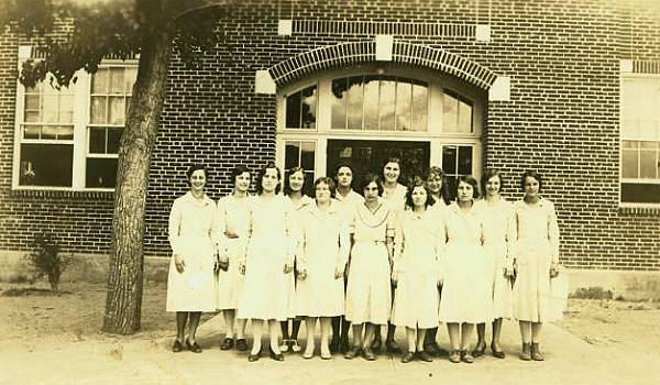 23 Home Economics Class Tuscumbia - 1932