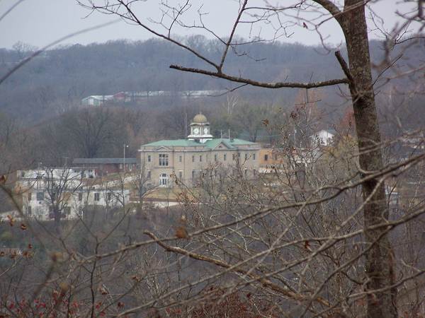 01b Courthouse from F Road