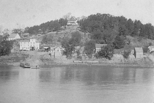 09 Ferry Landing at Tuscumbia - Cummings' Store next to Bluff