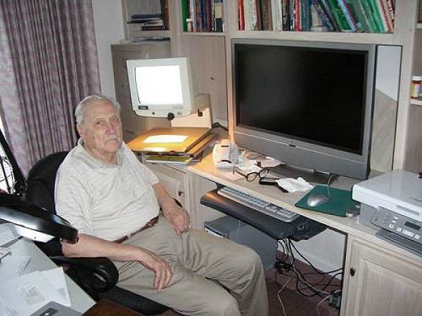 28 Carrol McCubbin in his Study - 2008