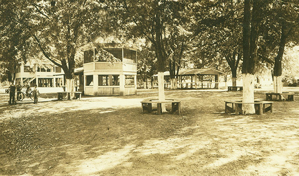 08a Riverside Park Pavillion, Bandstand and Dance Floor